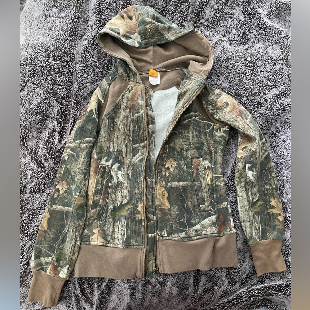 Size XS fitted SHE brand zip-up hunting layer
